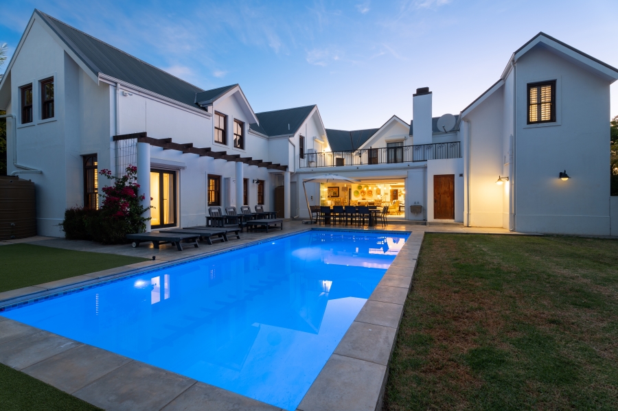 5 Bedroom Property for Sale in Paradyskloof Western Cape